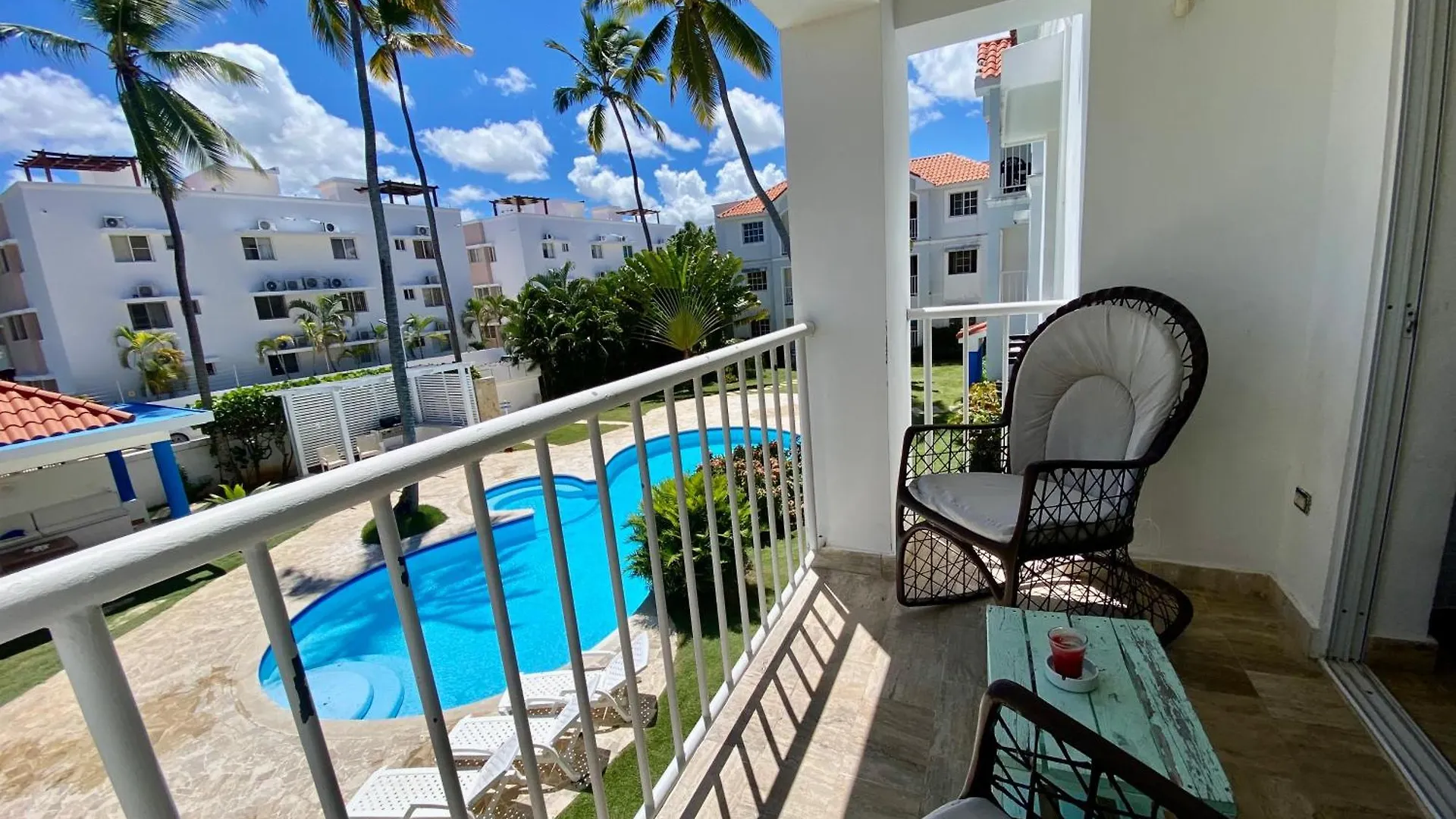 Madonna Pool Beach Los Corales Punta Cana 0*,