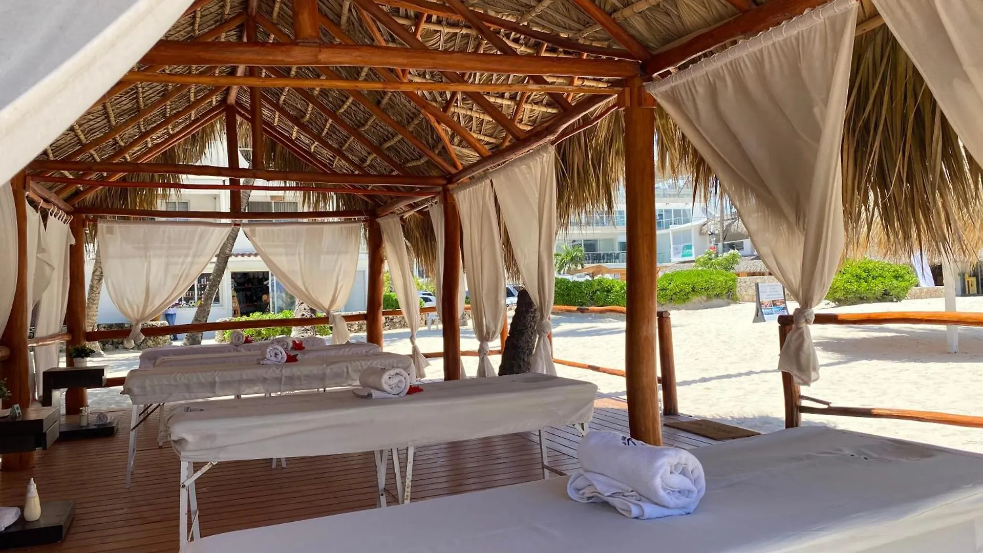 Madonna Pool Beach Los Corales Punta Cana Apartamento